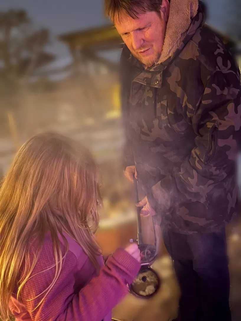 Spaß beim Räuchern mit Kindern