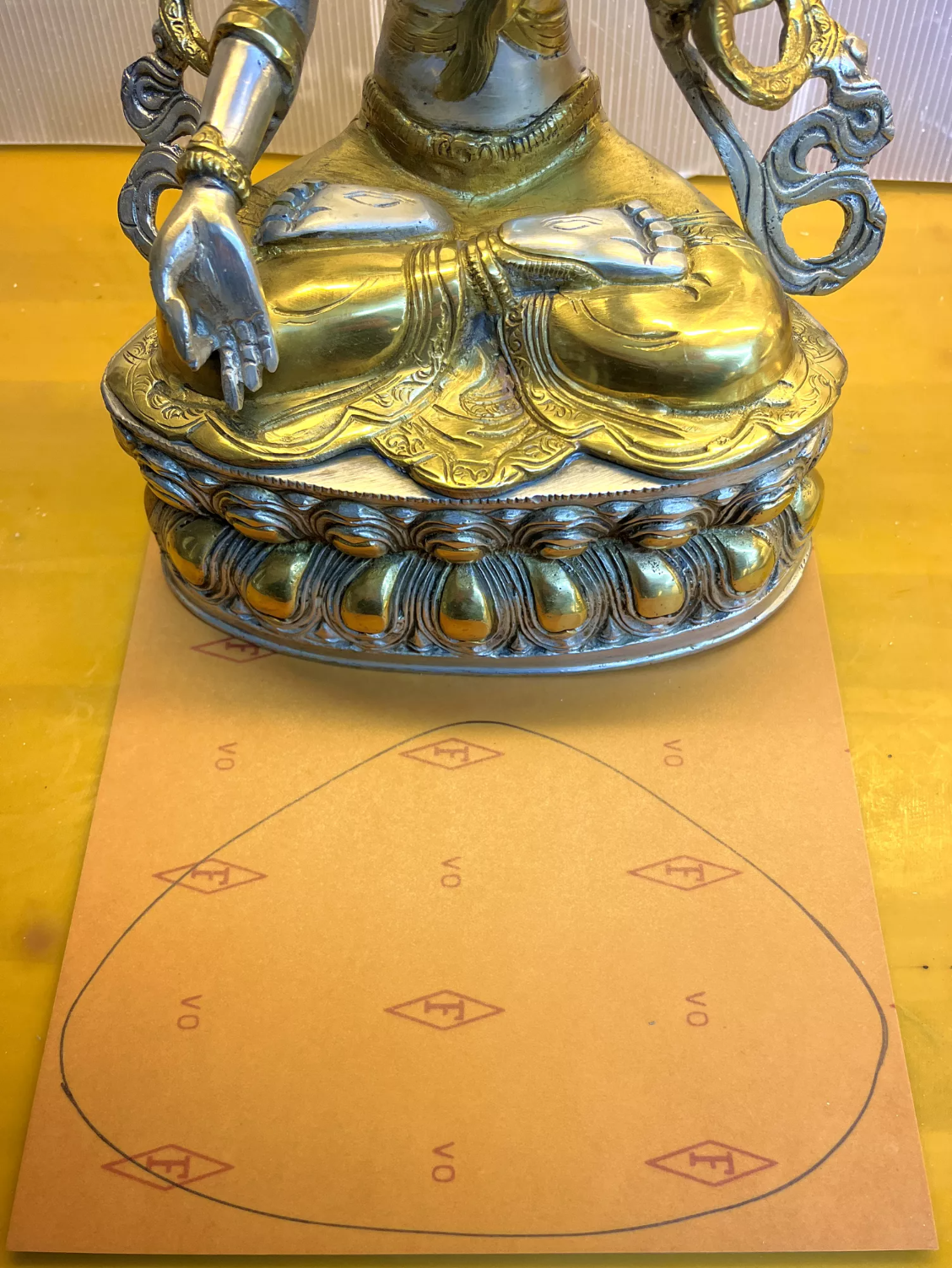 Fertigung eines Bodendeckels für die Tara Statue