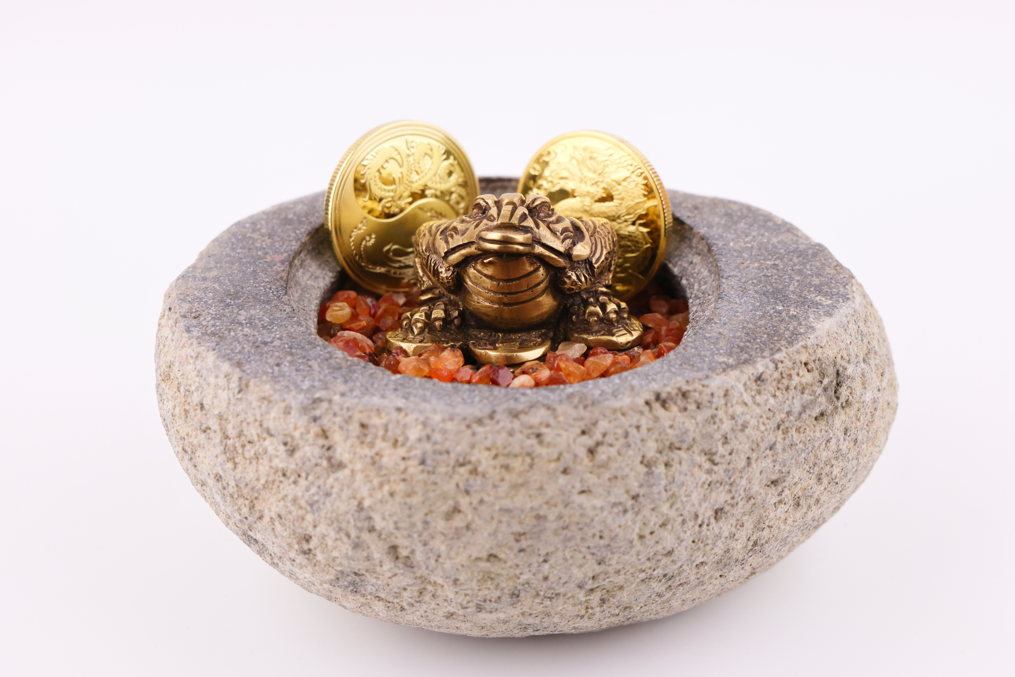 Großer Erdungs‑Topf aus massivem Flussstein – naturbelassen, schwer, haptisch und perfekt für Edelsteine oder symbolische Arrangements