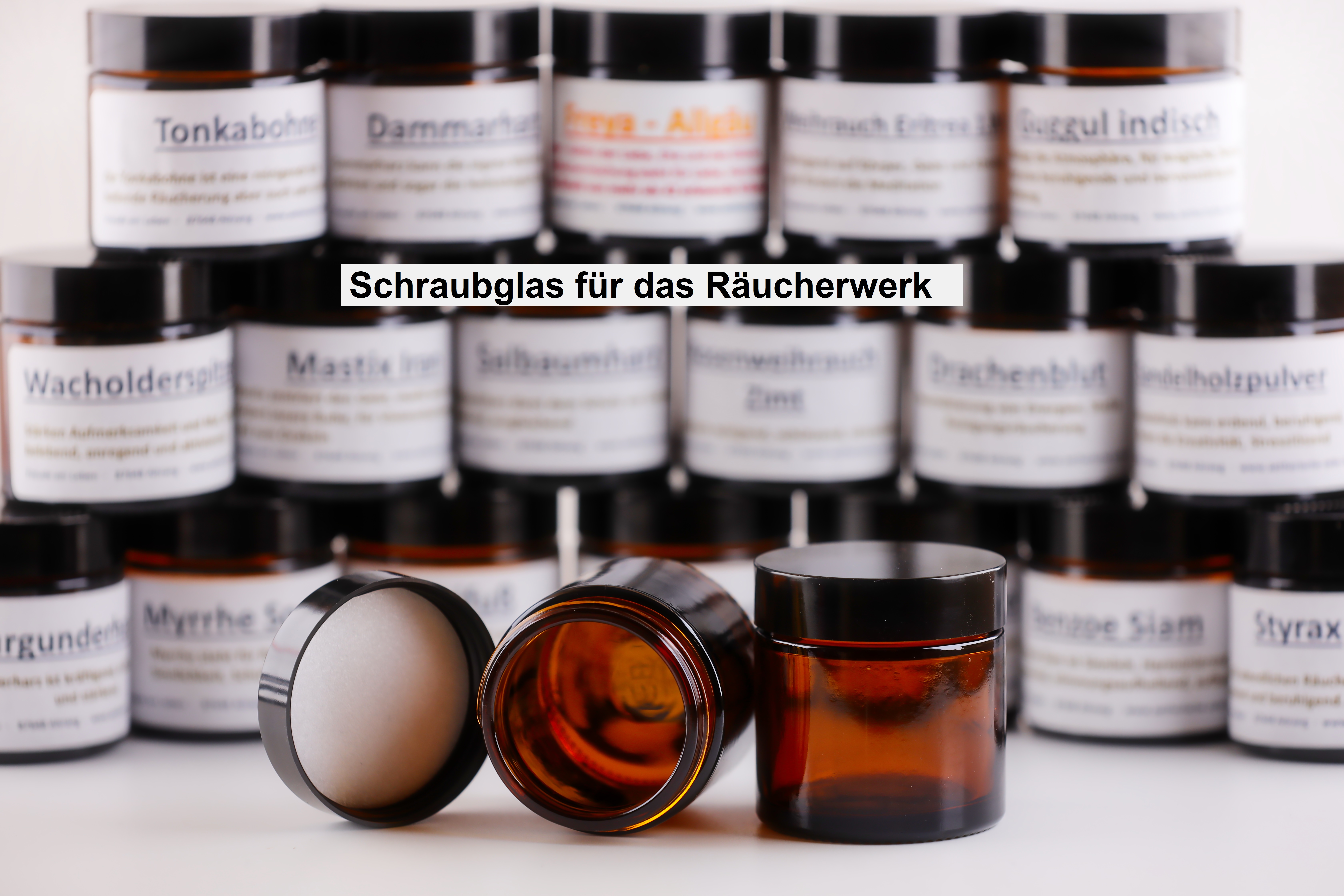 Glas-Web_mit_Schrift.jpg